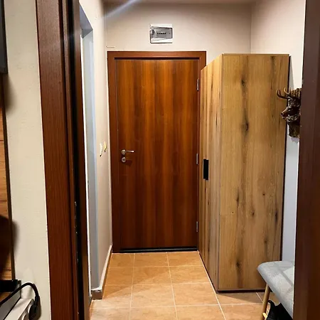 Апартамент Near The Lift With A Private Parking